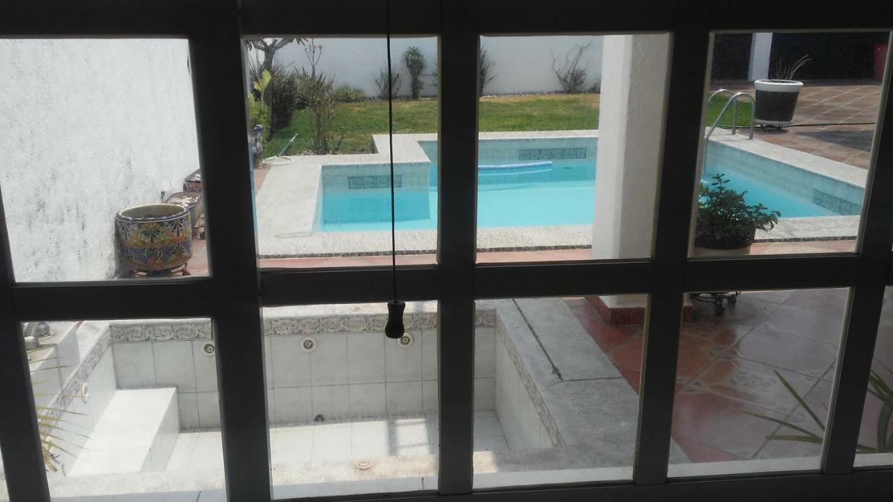 Casa Privada Para Descanso, Se Renta Para 8 Personas Completa Y Tambien Por Habitacion Con Bano Privado Para 2 O 4 Personas Compartiendo Areas Comunes Cuernavaca Exterior foto
