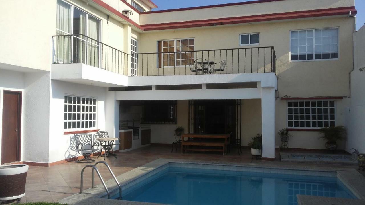 Casa Privada Para Descanso, Se Renta Para 8 Personas Completa Y Tambien Por Habitacion Con Bano Privado Para 2 O 4 Personas Compartiendo Areas Comunes Cuernavaca Exterior foto